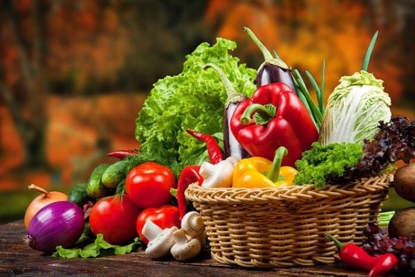 Bệnh nhân cần thường xuyên sử dụng các loại trái cây, rau củ quả trong chế độ ăn