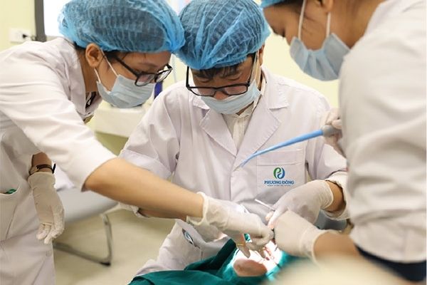 Khoa Răng hàm mặt Bệnh viện Đa khoa Phương Đông có đội ngũ y bác sĩ giàu kinh nghiệm