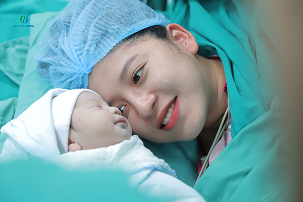 Với gói thai sản Phương Đông, các em bé được tiêm vitamin K miễn phí và áp dụng nhiều phương pháp chăm sóc sơ sinh sớm.