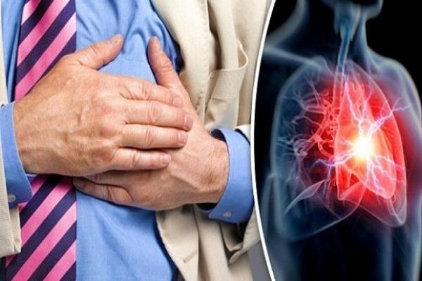Người mắc bệnh lý về phổi cũng gặp tình trạng đau nhói ngực bên trái