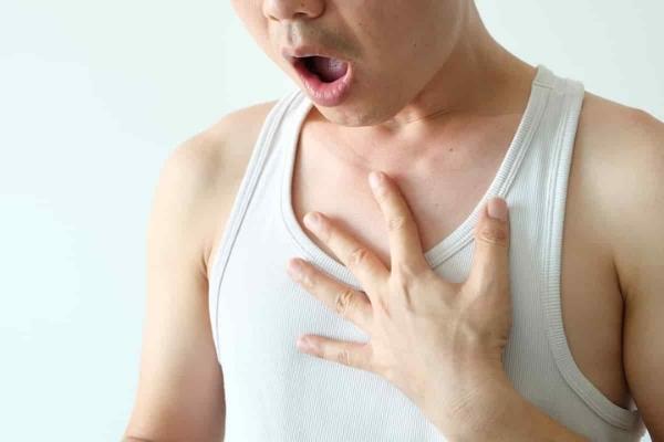 Đau nhói vùng ngực bên trái cũng có thể là dấu hiệu của bệnh về tiêu hóa