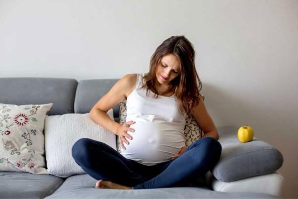 Việc tăng lượng máu đến thai nhi nhiều hơn bình thường khi mang thai cũng là nguyên nhân khiến mẹ bầu đau bụng