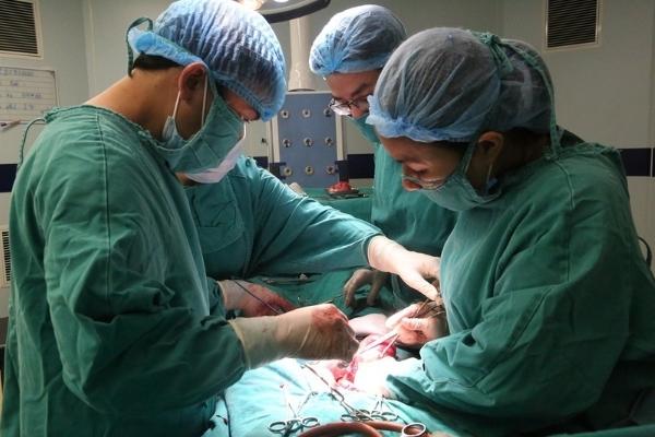 Phẫu thuật cắt bỏ khối u nang là lựa chọn cuối cùng của phương pháp điều trị