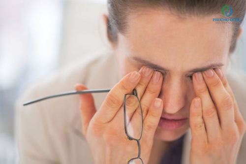 Bệnh khô mắt mỏi mắt là gì? Nguyên nhân và cách điều trị