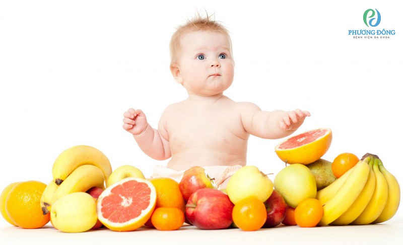 Bổ sung vào thực đơn cho bé ăn những loại nước trái cây có độ ngọt