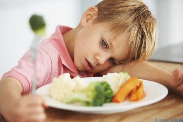 Khi nào bố mẹ cần đưa trẻ đi khám dinh dưỡng?