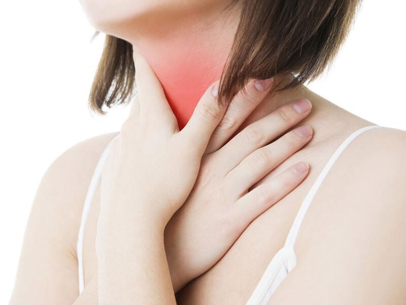 Đau rát cổ họng là dấu hiệu sau khi mắc bệnh