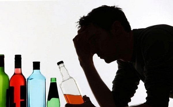 Ngộ độc rượu có thể gây biến chứng nguy hiểm tới tính mạng 