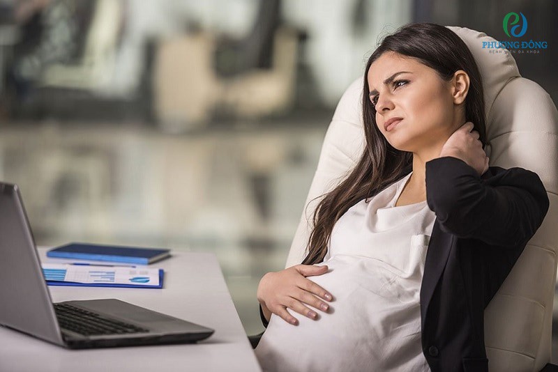 Sau khi điều trị hở eo tử cung, mẹ bầu cần hạn chế làm việc quá sức