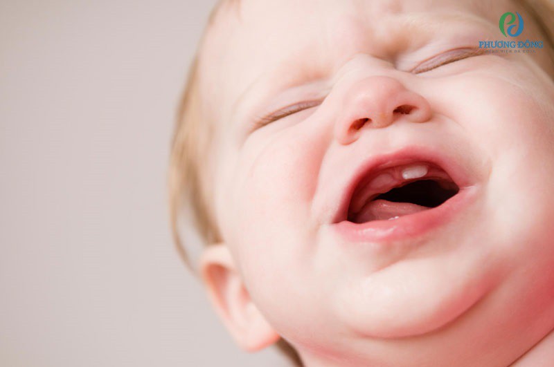 Mọc răng cũng khiến trẻ có thể đi ngoài nhiều lần trong ngày