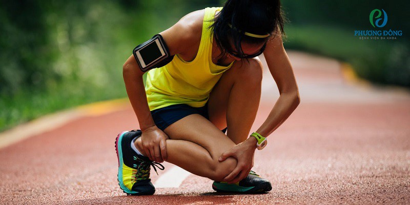 Căng cơ bắp chân thường xảy ra khi chơi thể thao