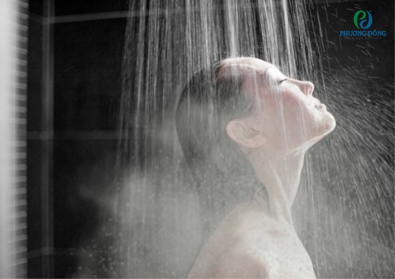 Tắm nước ấm mang lại nhiều lợi ích cho cơ thể