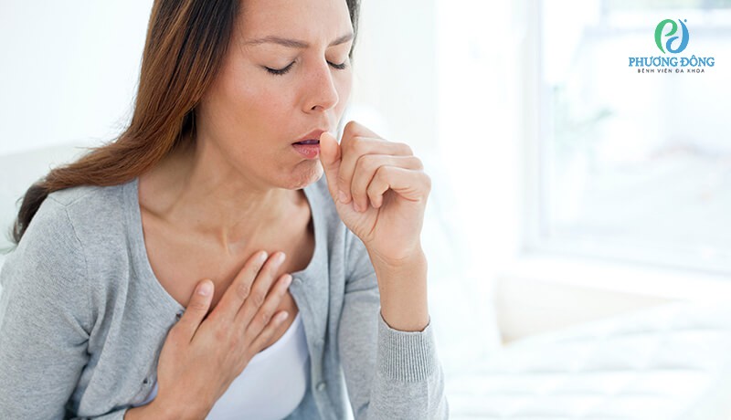 Ho do viêm phổi kèm triệu chứng khác
