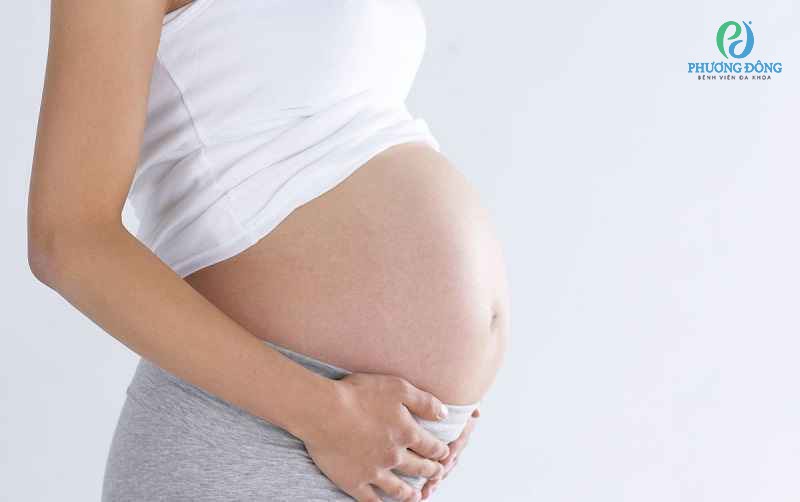 Mang thai ở độ tuổi 40 sẽ làm gia tăng nguy cơ mắc các bệnh lý 