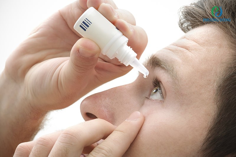Thuốc nhỏ mắt giúp làm sạch mắt, loại bỏ vi khuẩn, bụi bẩn