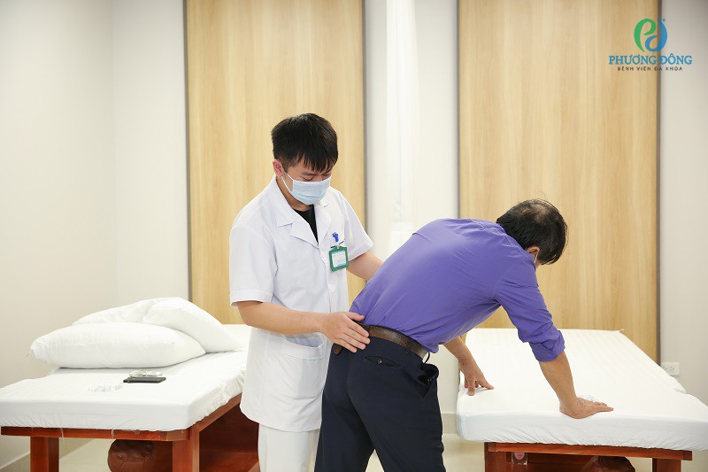 Vật lý trị liệu tại BVĐK Phương Đông giúp cơn đau thuyên giảm. 