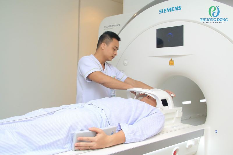 Tiến hành biện pháp MRI giúp phát hiện bệnh sớm