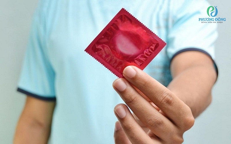 Sử dụng các phương thức phòng bệnh và an toàn khi quan hệ tình dục để phòng tránh nhiễm lậu cầu