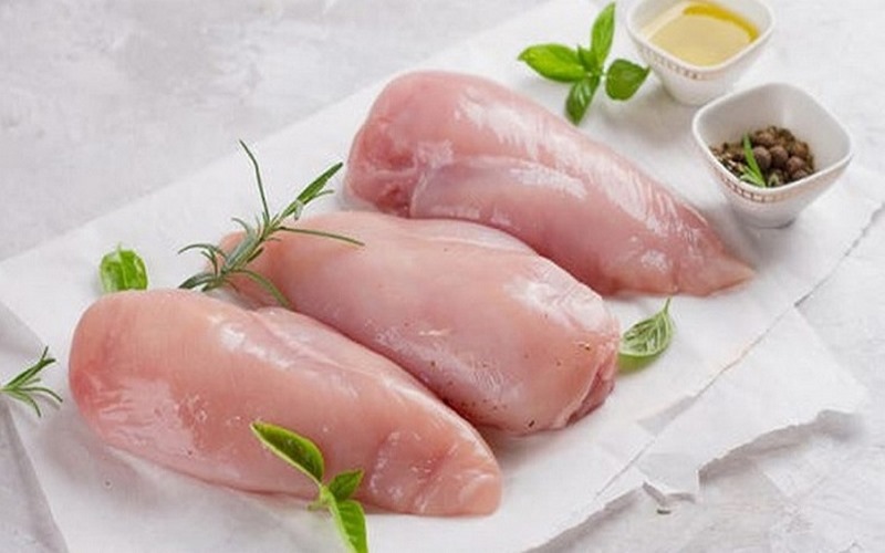 Có thể bổ sung chất sắt từ thịt gà khi mắc bệnh lao phổi không?
