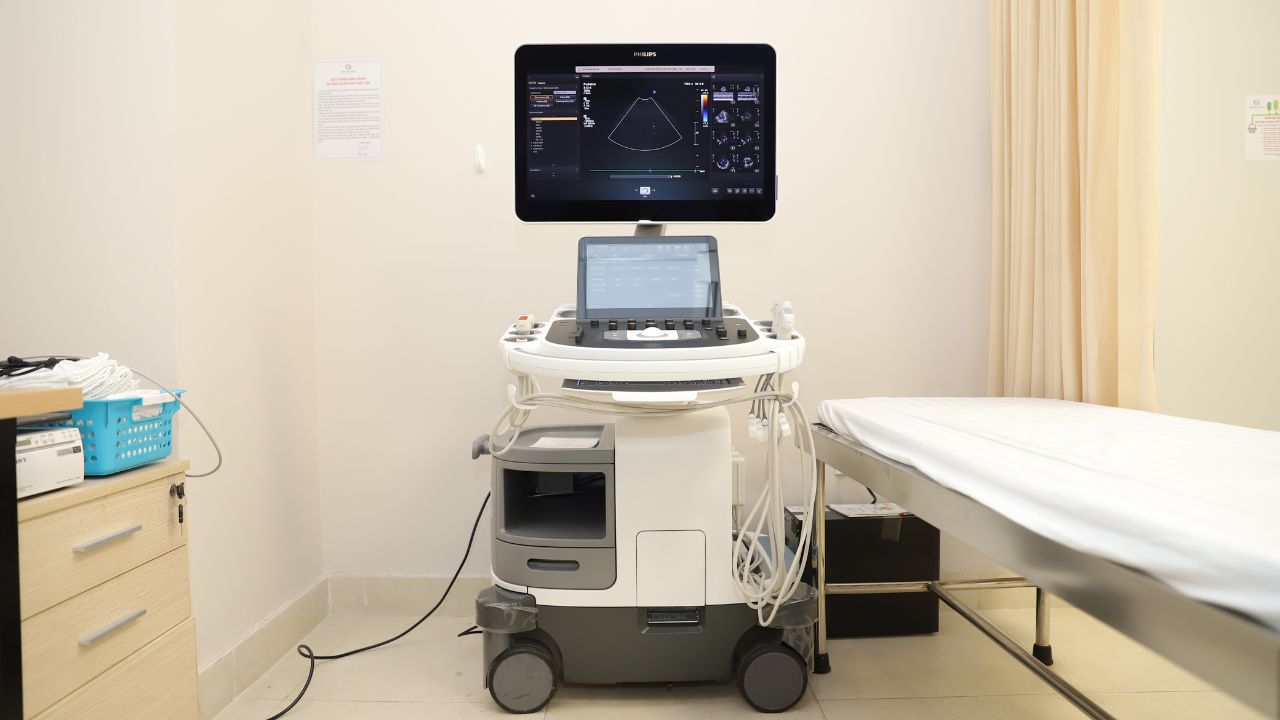 (Hình 7 - Máy siêu âm Affiniti 30 ở Bệnh viện Đa khoa Phương Đông)