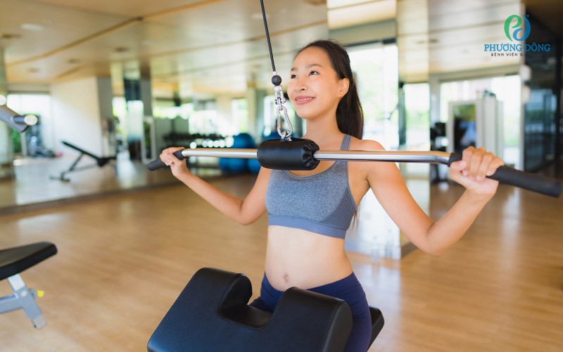 Phụ nữ đẻ mổ bao lâu được tập gym?