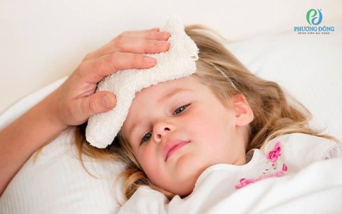 Trẻ bị cảm lạnh nôn nhiều có nguy hiểm hay không?