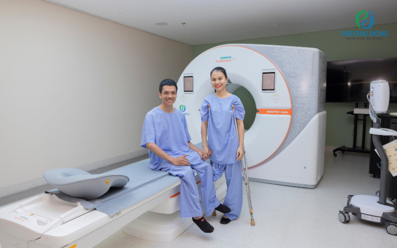Cặp đôi lính chì trải nghiệm máy CT Photon và gói khám sức khoẻ Cặp đôi lính chì trải nghiệm máy CT Photon và gói khám sức khoẻ