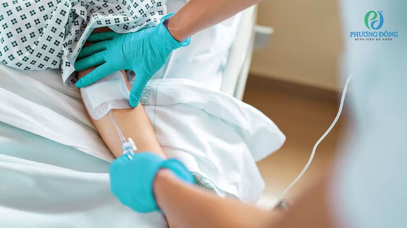 Chăm sóc sau mổ bắt vít cột sống tại bệnh viện