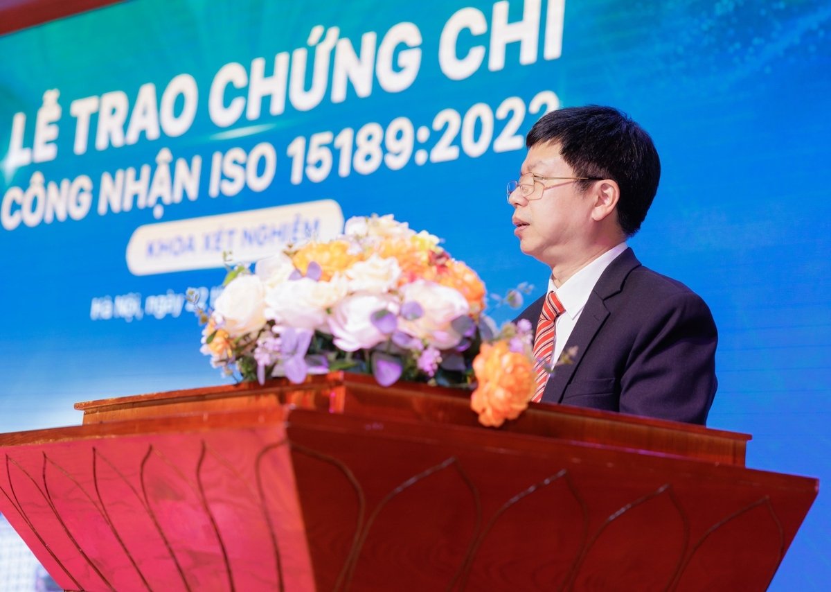 Bệnh viện Phương Đông nhận chứng chỉ quốc tế ISO 15189:2022