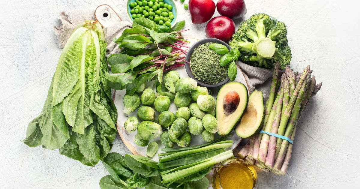 Bạn nên bổ sung các loại thực phẩm giàu vitamin K để hỗ trợ điều trị bệnh