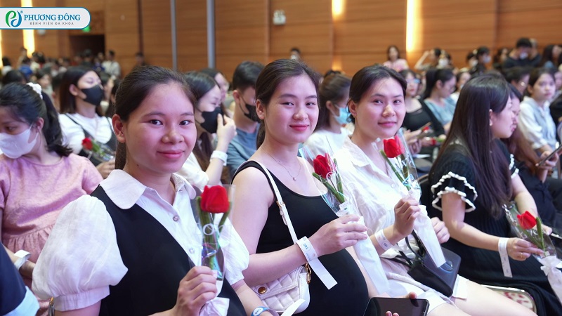 Một hội thảo thai sản tháng “Hồng” thật đặc biệt