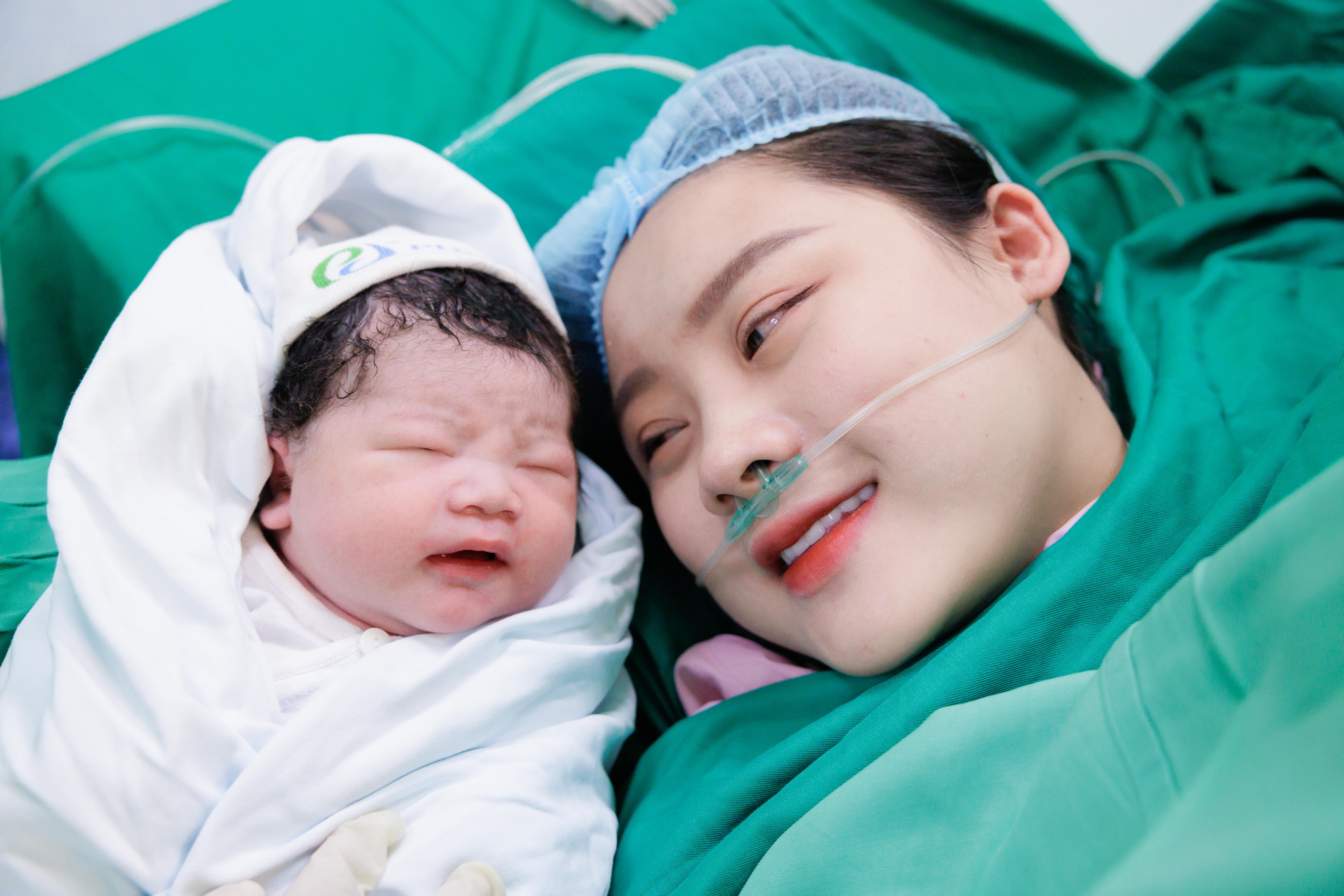 Tiktoker Thanh Tuyền Daily trải nghiệm gói thai sản và gói chăm sóc nghỉ dưỡng sau sinh. Tiktoker Thanh Tuyền Daily trải nghiệm gói thai sản và gói chăm sóc nghỉ dưỡng sau sinh.