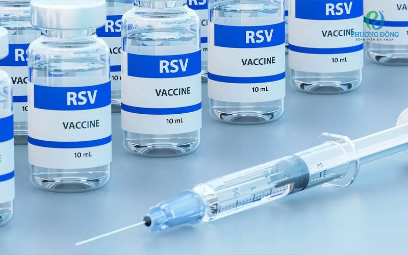 Tiêm vaccine phòng ngừa là một trong những giải pháp hiệu quả dành cho người bệnh