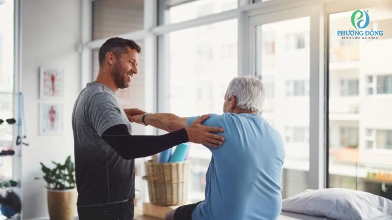 Vật lý trị liệu kiểm soát triệu chứng và cải thiện chức năng vận động