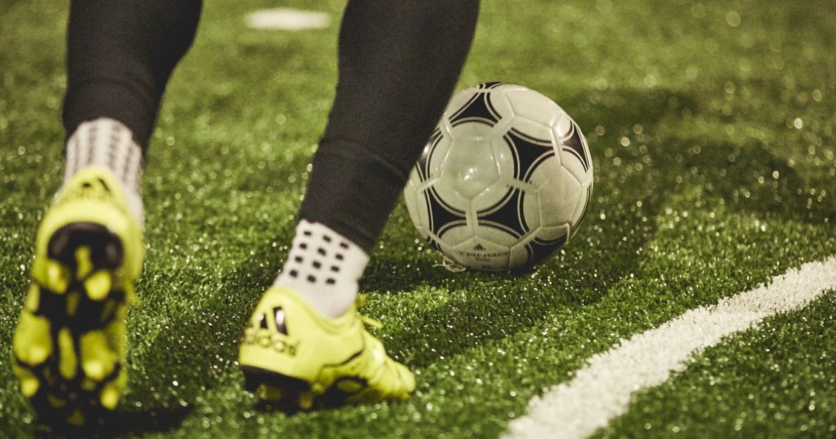 Sau ít nhất khoảng 12 tháng, người bệnh mới có thể chơi bóng trở lại