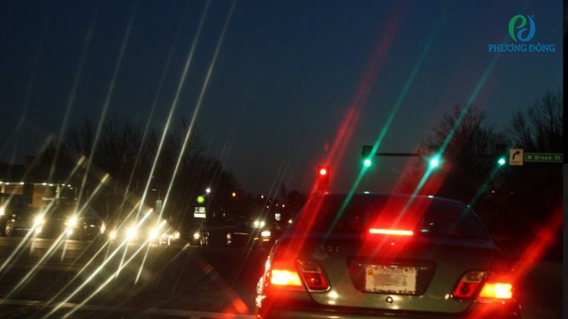 Những biến chứng nguy hiểm khi kéo dài tình trạng sụp mí mắt