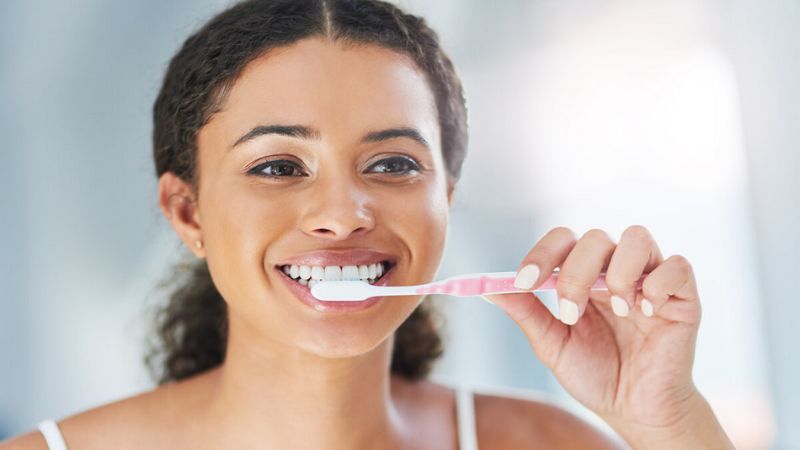 Hãy chủ động giữ vệ sinh răng miệng sạch sẽ