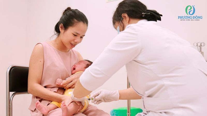 Tiêm dự phoàng Palivizumab cho trẻ tại Bệnh viện Đa khoa Phương Đông