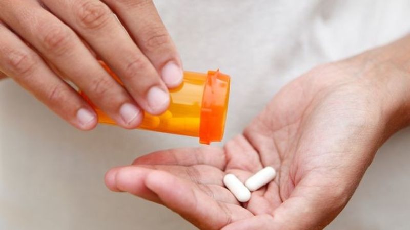 Bệnh nhân có thể được chỉ định uống thuốc kháng sinh để điều trị