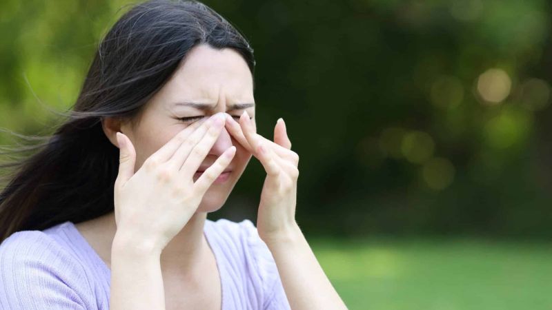 Phụ nữ có nguy cơ bị viêm mũi cao hơn nam giới