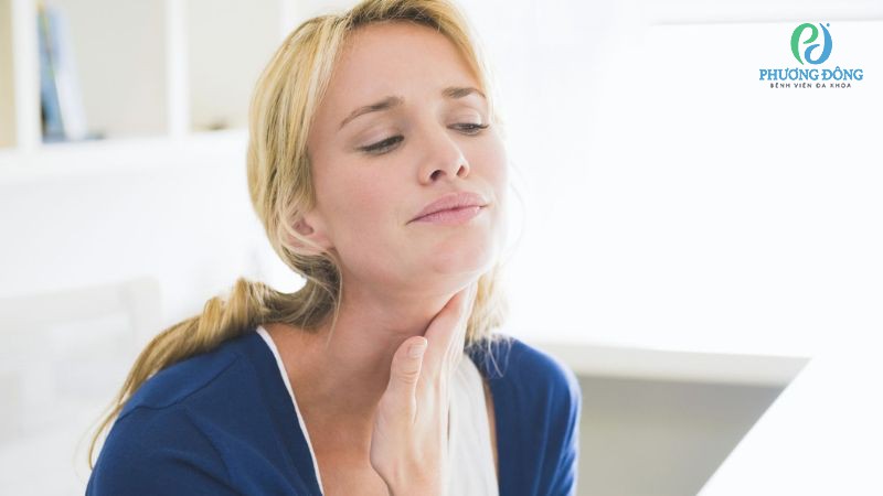 Các dấu hiệu nhận biết amidan sưng viêm một bên