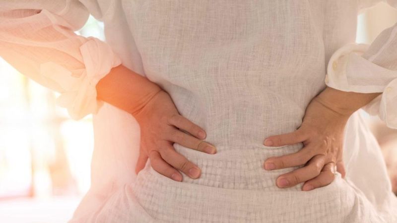 Tăng cân nhanh và nhiều có thể khiến bà bầu bị đau khớp
