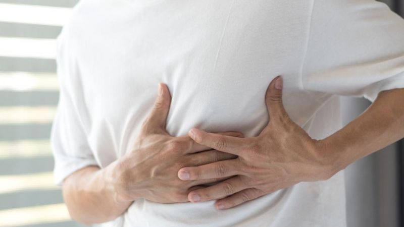 Người bị chấn thương xương sườn có thể cảm thấy đau nhức nhiều