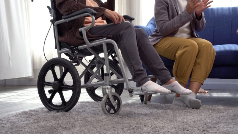 Trường hợp hoại tử xương không điều trị kịp thời có thể bị bại liệt