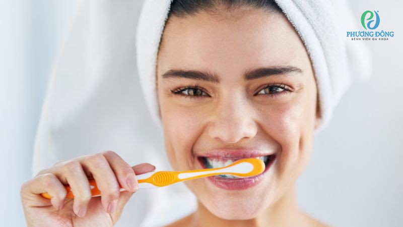 Hãy tập thói quen vệ sinh răng miệng cẩn thận hàng ngày