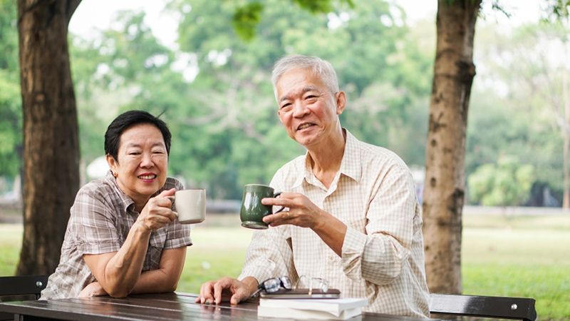 Người cao tuổi có nguy cơ bị rạn xương sườn cao hơn người trẻ tuổi
