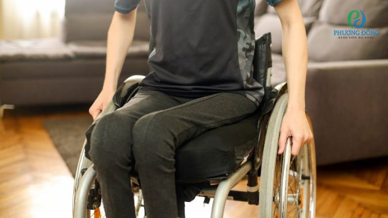 Biến chứng xương khớp nếu thương tổn cột sống không được can thiệp đúng cách