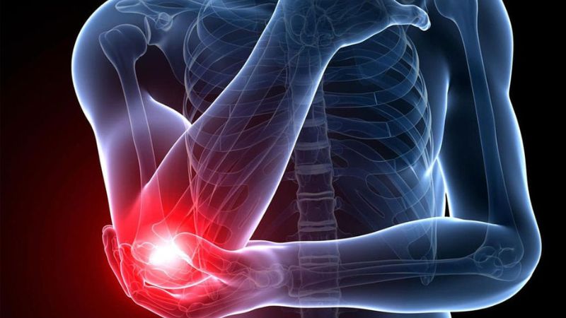 Các cơn đau ở khuỷu tay báo hiệu dây chằng bị chấn thương