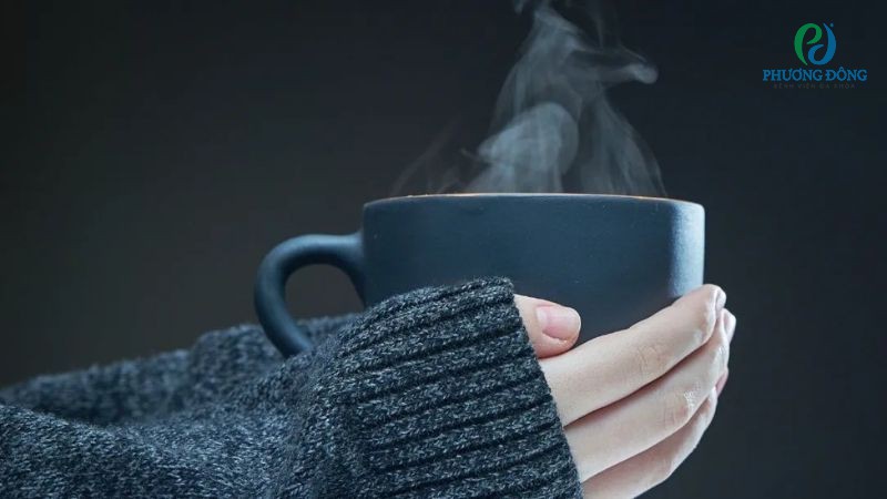 Giữ ấm cơ thể là một mẹo trị đau nhức xương do thời tiết