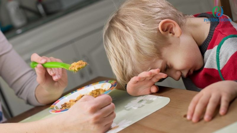 Gù cột sống ở trẻ em do rối loạn dinh dưỡng